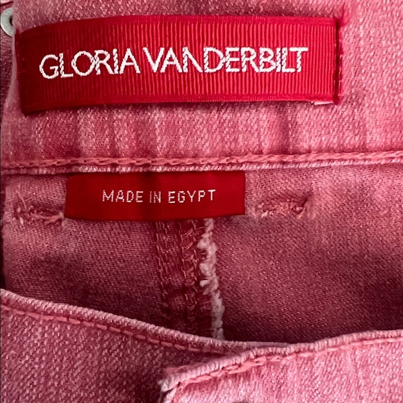 Gloria Vanderbilt Rose Stretch Capris - Picture 5 of 6